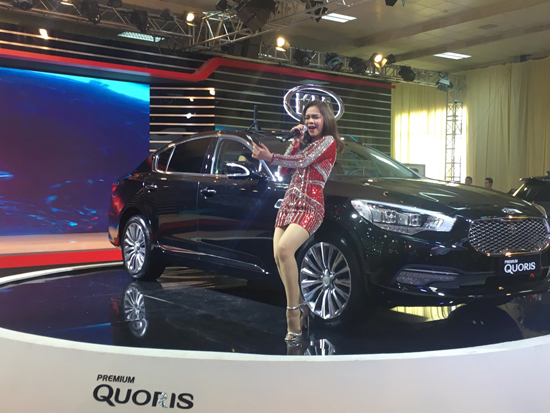 trinh dien am nhac ngay dau tien tai VMS (2).jpg