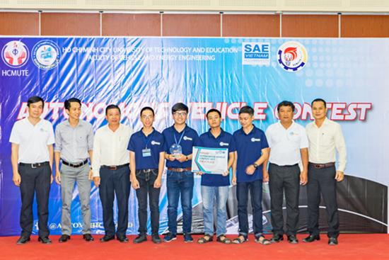 tai tro thiet ke xe tu hanh (3).jpg