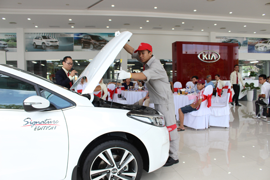 cham soc xe kia (5).jpg