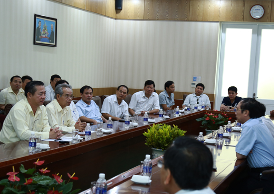 lanh dao huyen Quynh Phu (2).jpg