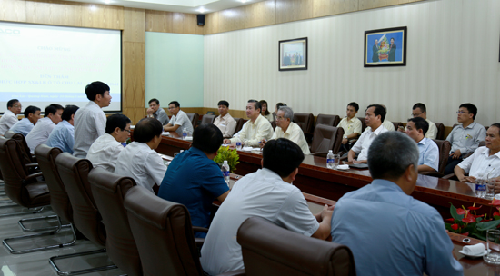 lanh dao huyen Quynh Phu (4).jpg