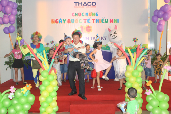 quoc te thieu nhi (5).jpg