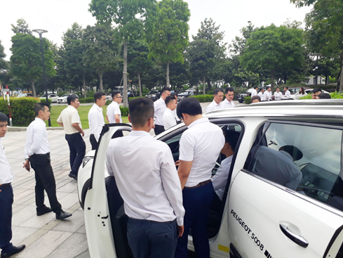 dao tao peugeot (1).jpg