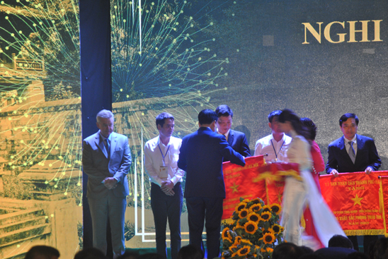 thaco nhan co thi dua (4).jpg