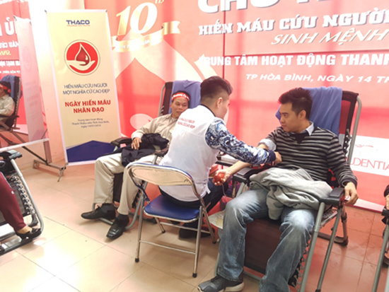 Hinh anh hien mau - chi nhanh Hoa Binh 1.jpg