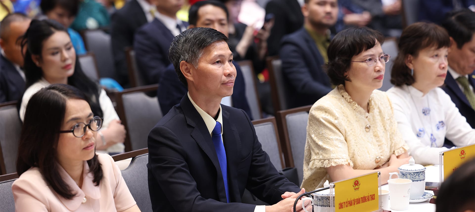 Lãnh đạo THACO tham dự Hội nghị Thủ tướng Chính phủ gặp mặt doanh nghiệp nhân Ngày Doanh nhân Việt Nam