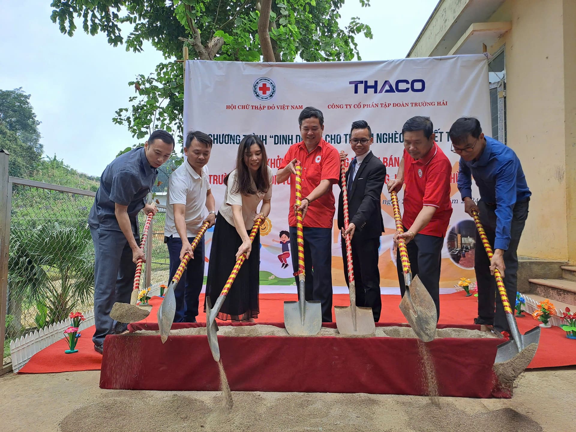 THACO participates in groundbreaking ceremonies for semi-boarding ...