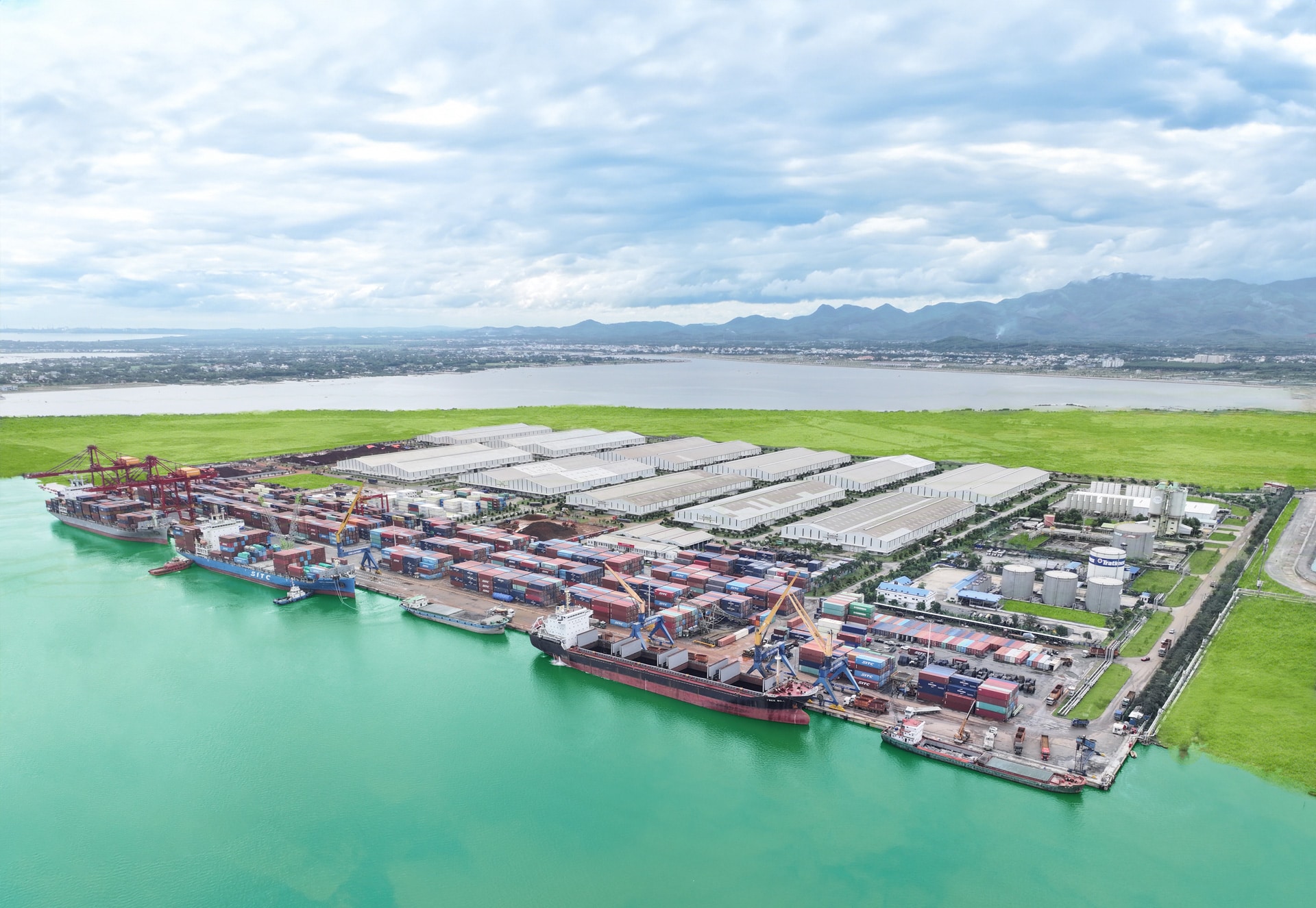 Chu Lai Port achieves soaring cargo throughput in October